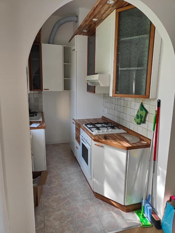 דירות Elegante Bilocale A Milano Con Balcone מראה חיצוני תמונה